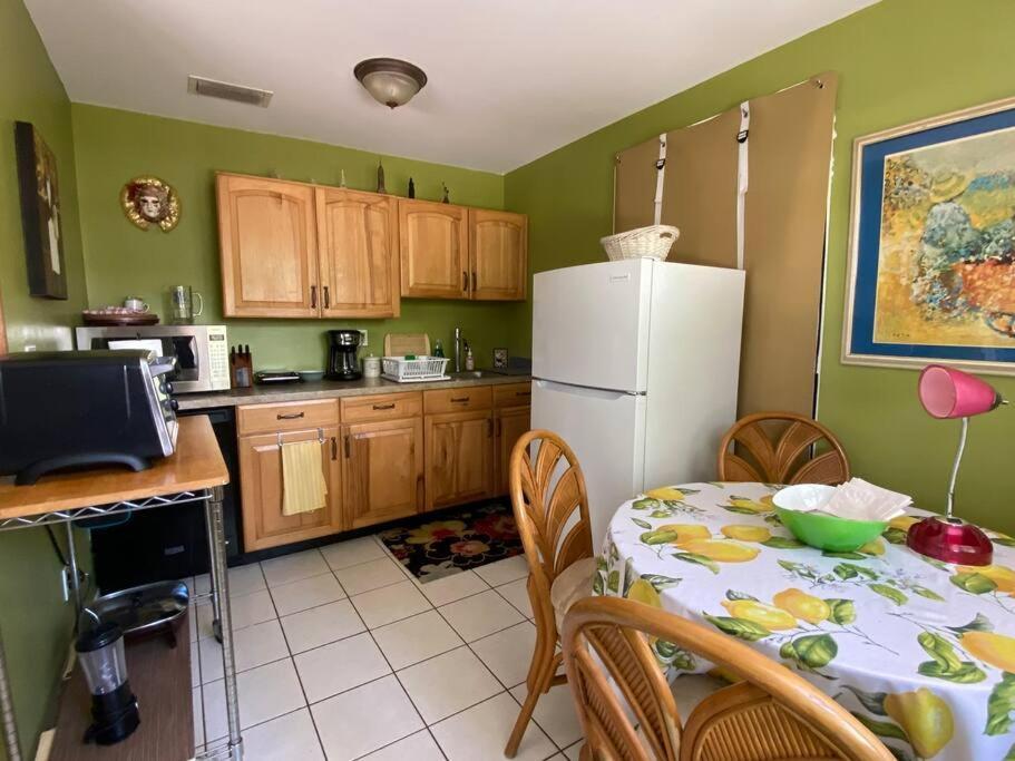 One Bed Suite Near Beaches And Downtown Sarasota Zewnętrze zdjęcie