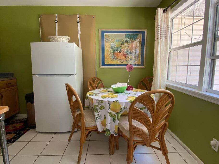 One Bed Suite Near Beaches And Downtown Sarasota Zewnętrze zdjęcie